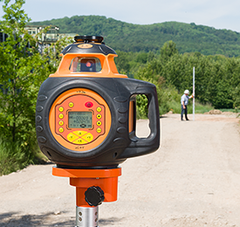 geo-FENNEL FL 510HV-G Tracking (LC 2) Dual Grade Rotating Laser Level with FR77 MM Laser Receiver